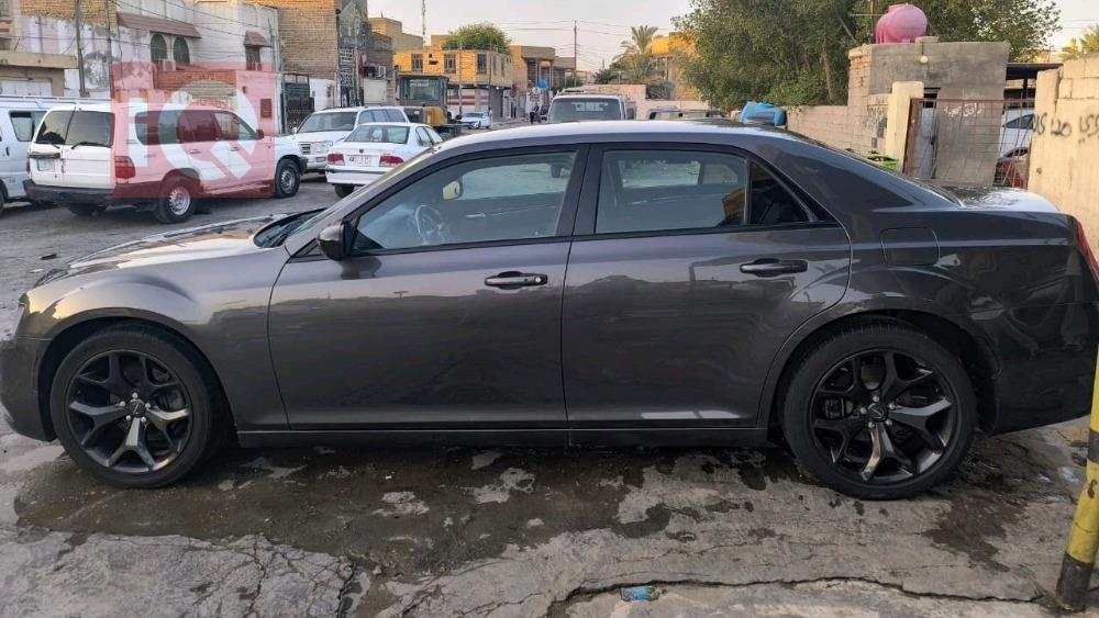 کرایسلەر 300